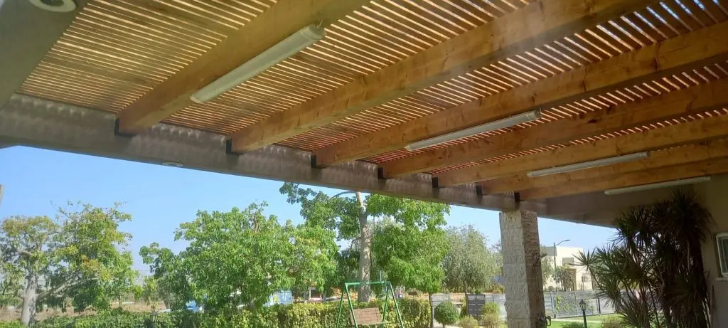 פרויקט עץ חדש – עבודת עץ מותאמת אישית, צל העץ